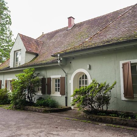 Hotel Und Restaurant Halbinsel Blieskastel Exterior foto